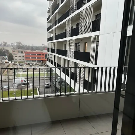 2 In Downtown,free Parking,late Check-out,big Balcony *