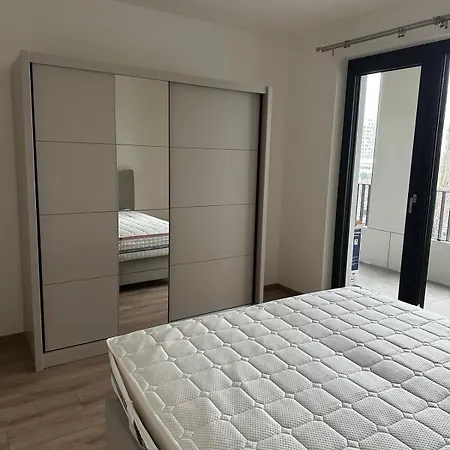 2 In Downtown,free Parking,late Check-out,big Balcony 公寓